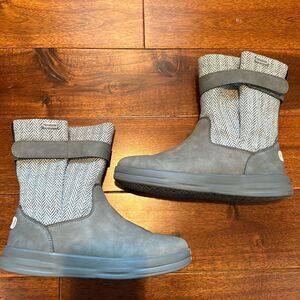 Hey Dude Robin Boots